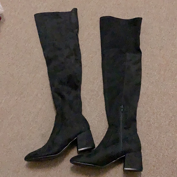 NINE WEST FELIPE OVER THE KNEE BOOTS 🖤 - Picture 3 of 5